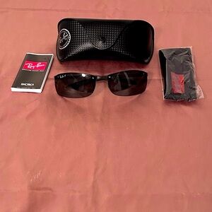 NEW Ray-Ban 8305 Carbon Fiber Polarized Sunglasses with Case